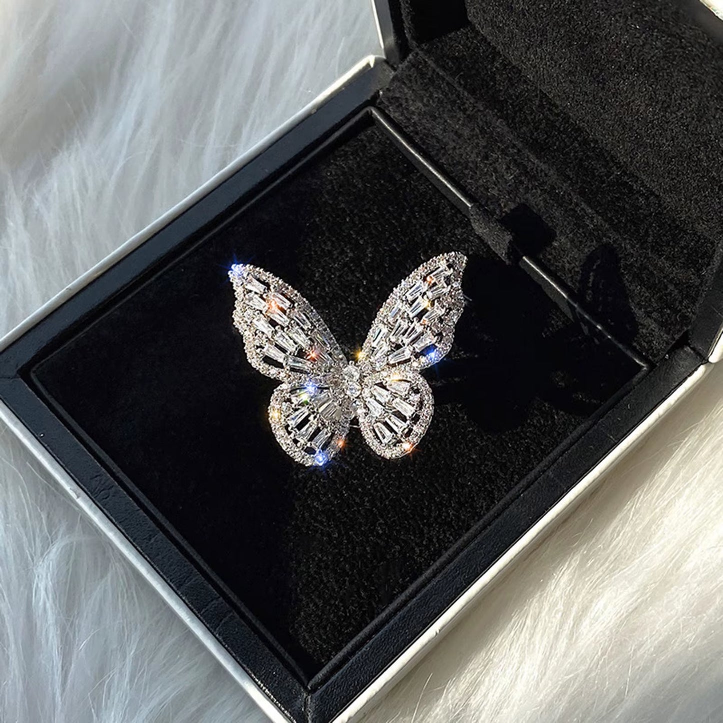 Exaggerated butterfly Ring Set (مجموعة خواتم بتصميم مرصعة بالزركون - خواتم عصرية للفتيات)