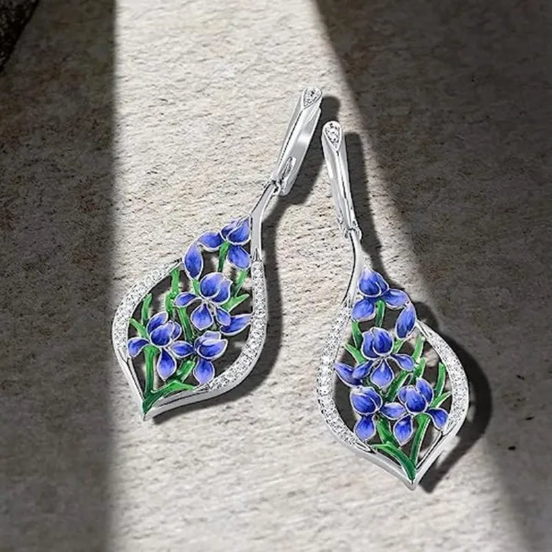 Enamel Leaf & Flower Dangle Earrings (أقراط متدلية بأوراق وزهور مطلية - إكسسوارات الزفاف)