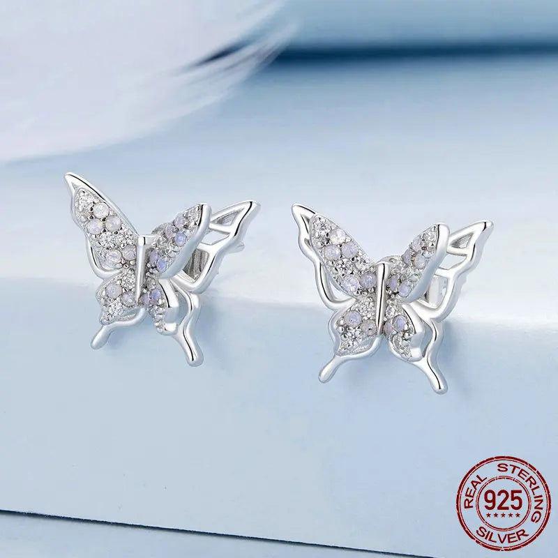 Graceful Butterfly Stud Earrings (أقراط الفراشة الرقيقة)