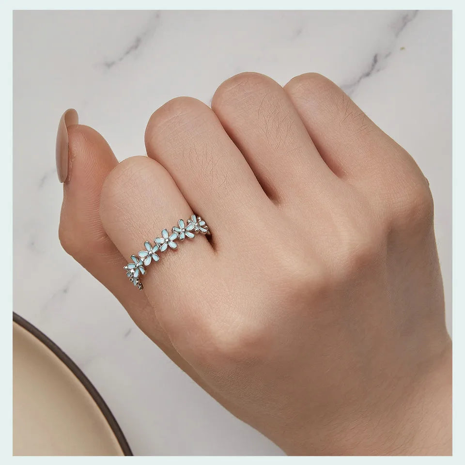 Charming Wreath Ring ( خاتم إكليل الزهور الساحر)