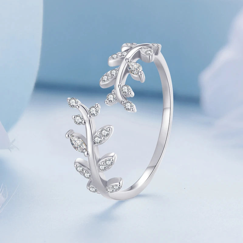 Delicate Leaf Open Ring (خاتم الورقة الرقيق)