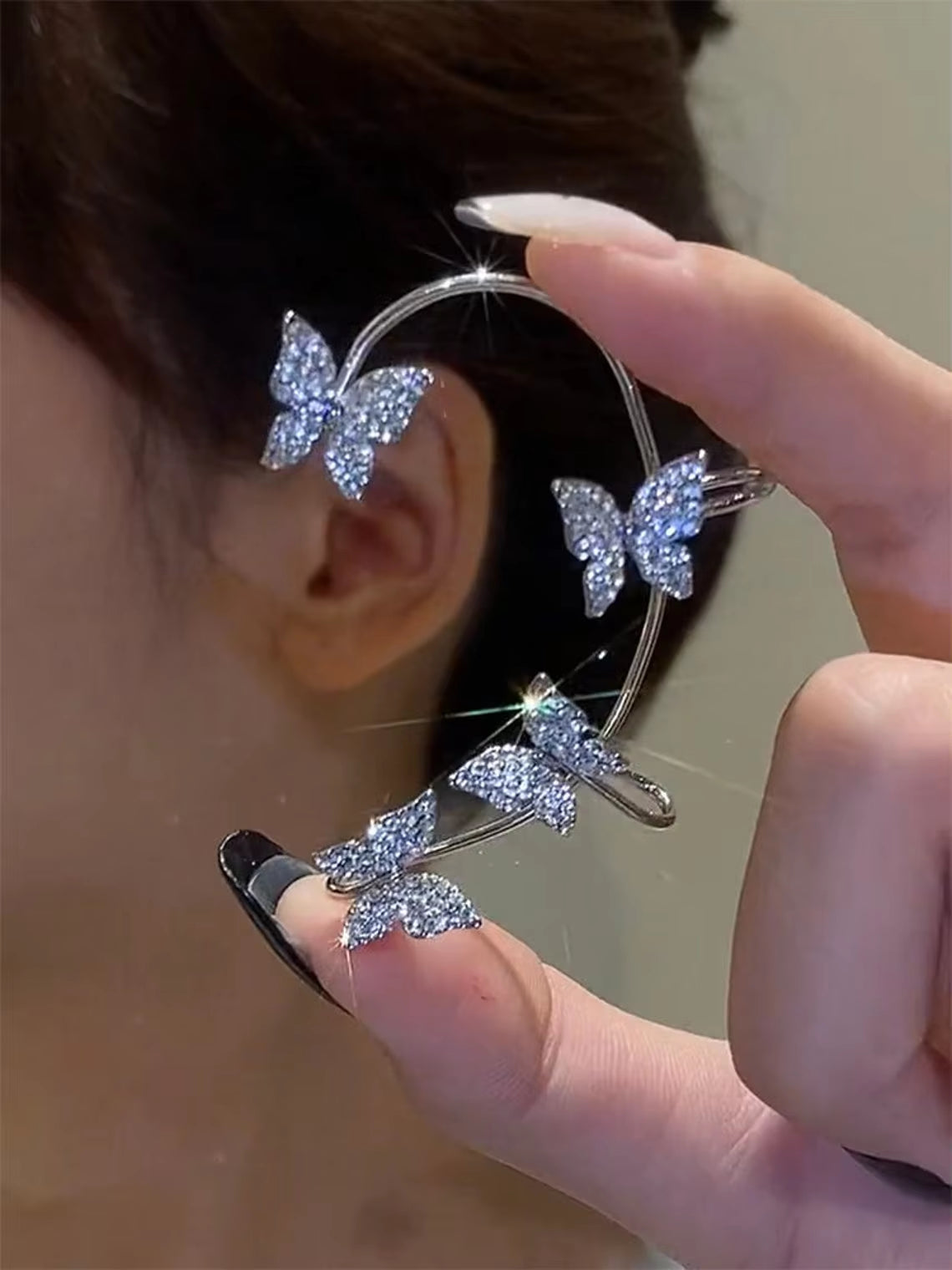 Butterfly Climber Earrings (أقراط  شكل فراشة - مجوهرات أنيقة للحفلات والهدايا)