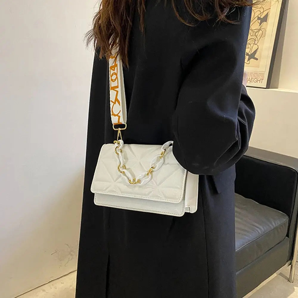 Elegant Winter Shoulder Bag (حقيبة كتف شتوية بنقشة حجرية - حقيبة الأناقة)